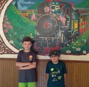 Meet your Posher, Cecelia